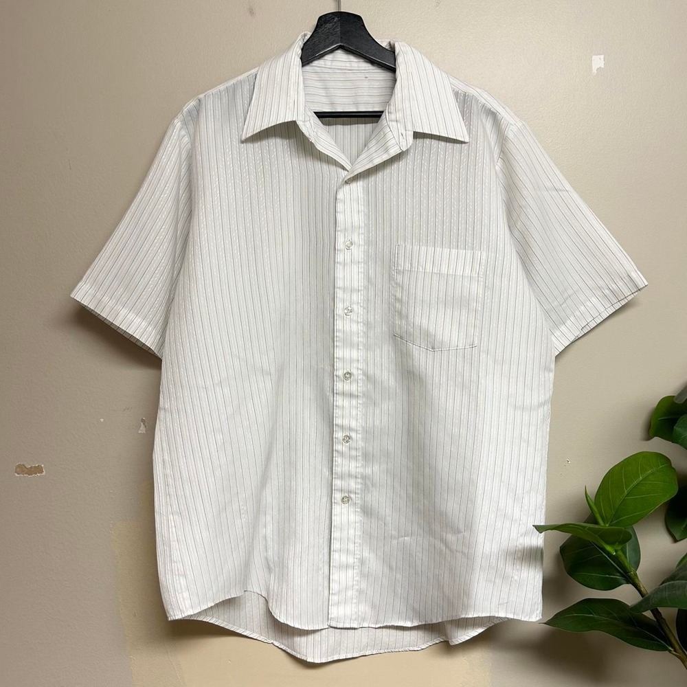 Vintage 80s White Textured Vertical Striped Short Sleeve Button Up Shirt Mens XL